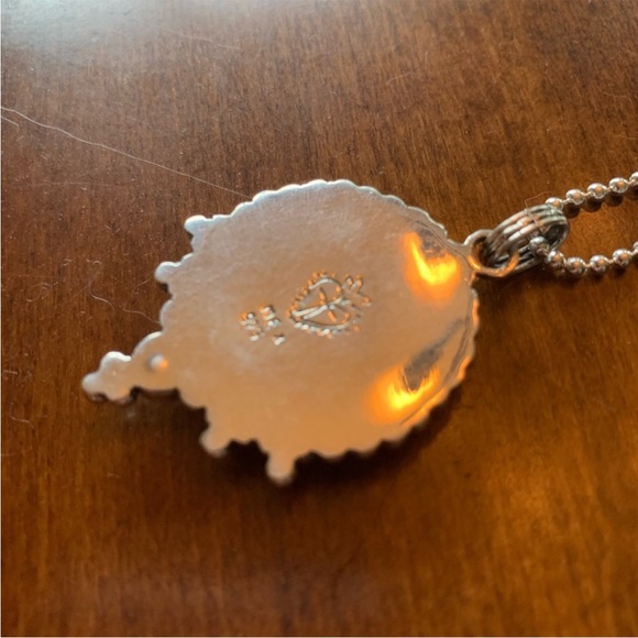 VSA Virgins Saints and Angels medallion - Picture 2 of 2